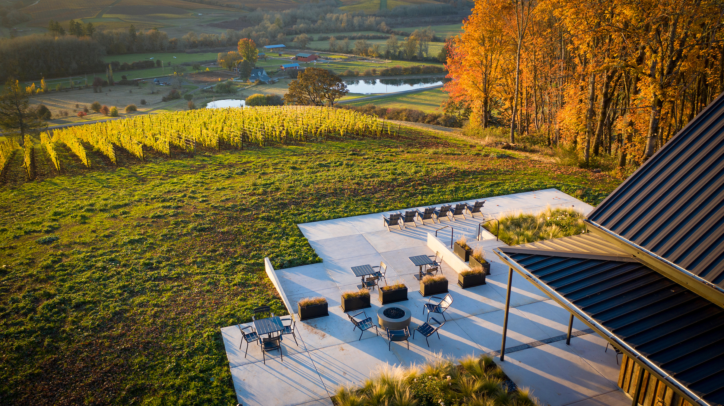 Résonance tasting room, Yamhill-Carlton AVA, Willamette Valley, Oregon